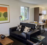 Superb 2 BR Apartment Minutes to CBD- Cen8 - Perths Hotel