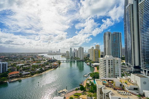 Superb Surfers Paradise Apartment - Top Location! - Perths Hotel 1