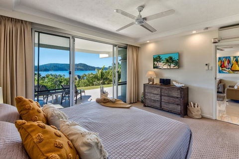 Superior Poinciana 011 On Hamilton Island - Perths Hotel 3