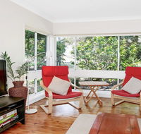 Surf Beach Views - quiet position close to beach - Perths Hotel