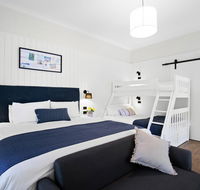 Surfaris Retreat - Perths Hotel