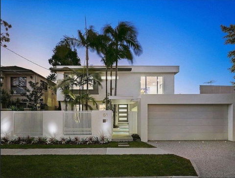 Surfers Paradise Holiday Home Almalfi Drive - Perths Hotel 0