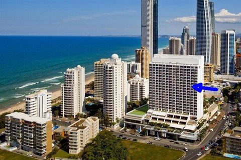 Surfers Paradise Ocean View. Sleeps 4. Free WIFI - Perths Hotel 0
