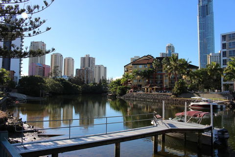 Surfers Riverside - Perths Hotel 1