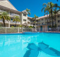 Surfers Tradewinds - Perths Hotel