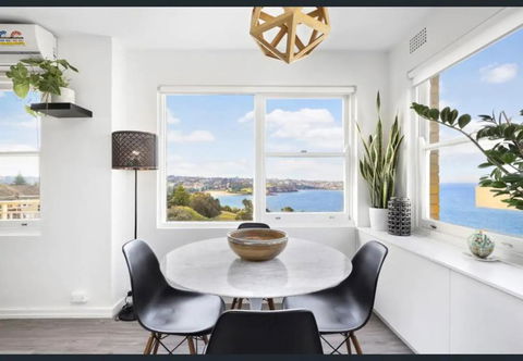 SurfSide Escape In Coogee - Perths Hotel 1
