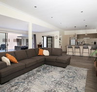 Swanway - Pet Friendly - 10 Min Walk to Beach - Perths Hotel