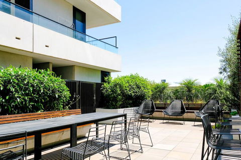 Sweet Home For Families @ Box Hill - Perths Hotel 0