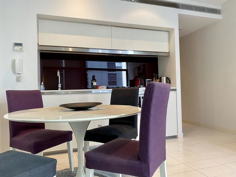 Sydney CBD Central Location - Spacious Apartment - Parking - Pool - Gym - Best Location - Perths Hotel 2