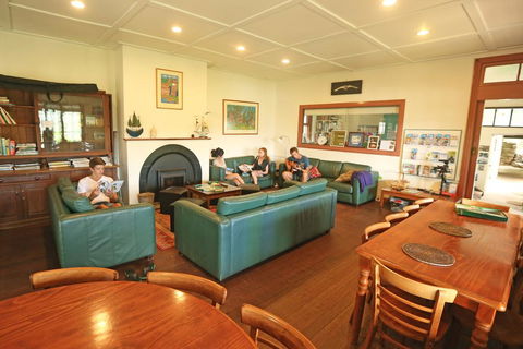 Sydney, Pittwater YHA - Perths Hotel 3