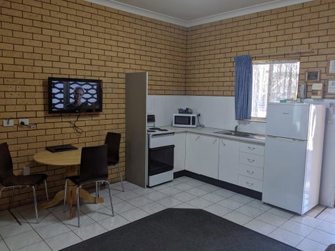 Tallarook Motor Inn - Perths Hotel 3