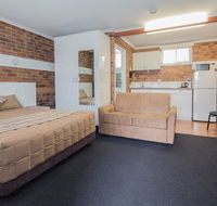 Tally Ho Motor Inn - Perths Hotel