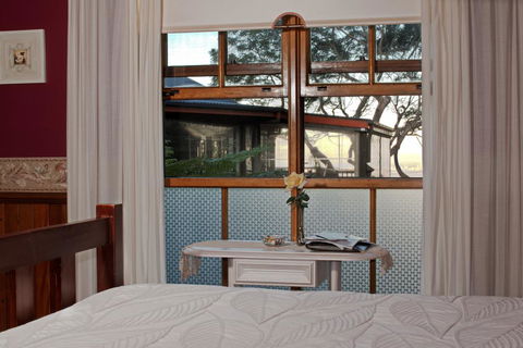 Tamborine Mountain Bed And Breakfast - Perths Hotel 2