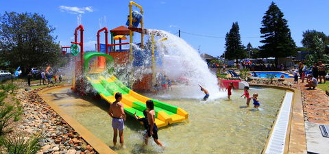 Tathra Beachside - Perths Hotel 0