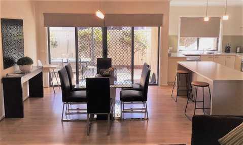 Tempo Place - Mulwala - Perths Hotel 1