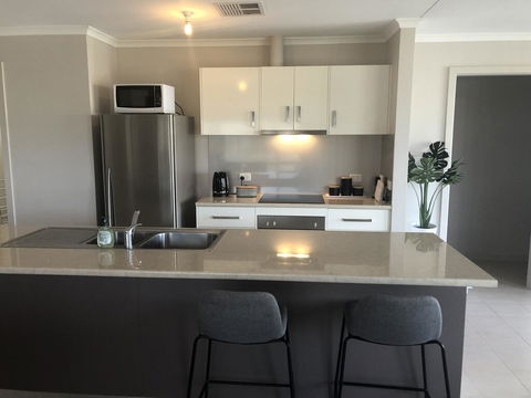 The Baltimore - Family Home Getaway - Perths Hotel 0