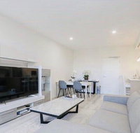 The Beach Pad - Perths Hotel