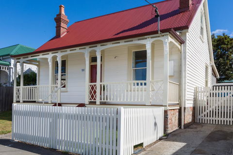 Brampton Cottage - Perths Hotel 0