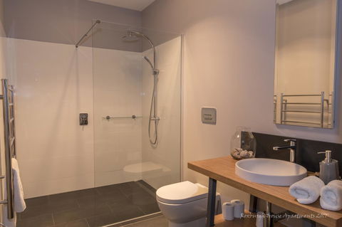Roxburgh House Apartments - Perths Hotel 1