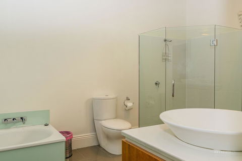 Roxburgh House Apartments - Perths Hotel 4