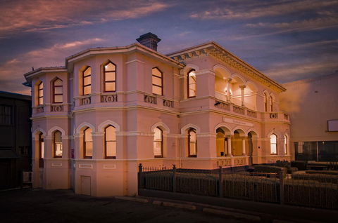 Roxburgh House Apartments - Perths Hotel 9