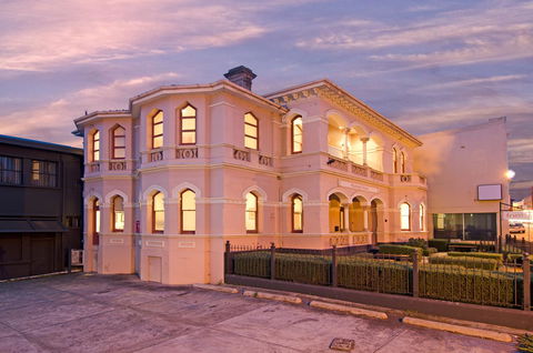Roxburgh House Apartments - Perths Hotel 10