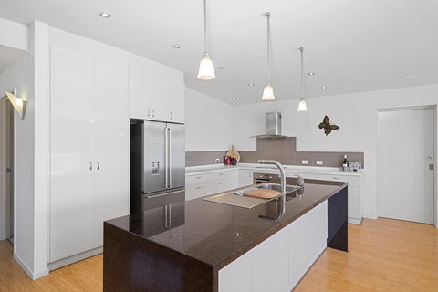 The Cove Kettering - Perths Hotel 8