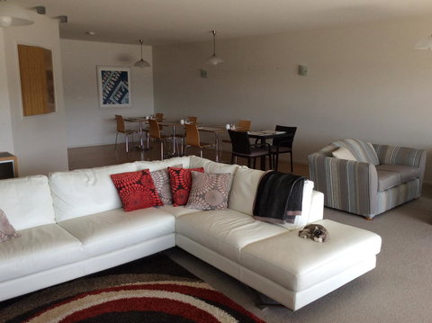 The Cove Kettering - Perths Hotel 32