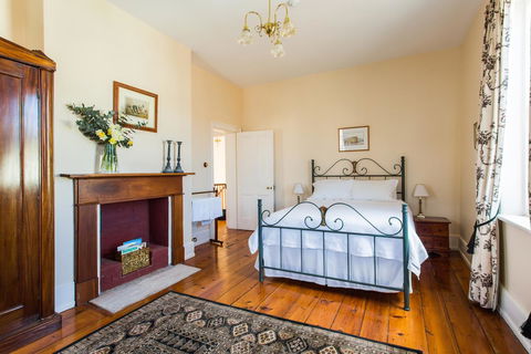 Grand Old Duke - Perths Hotel 12