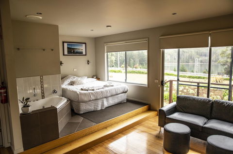 Little Norfolk Bay Events And Chalets - Perths Hotel 2