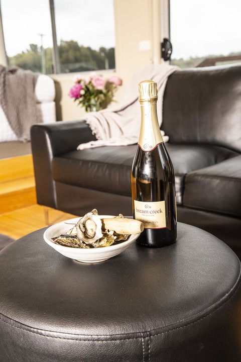 Little Norfolk Bay Events And Chalets - Perths Hotel 9