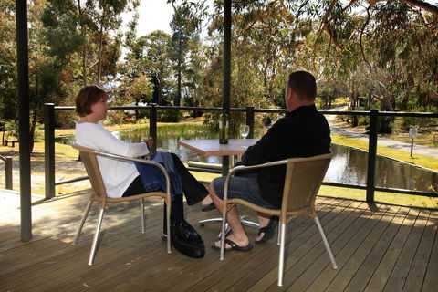 Bicheno By The Bay - Perths Hotel 14