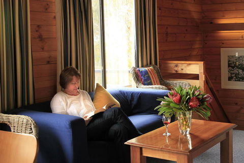 Bicheno By The Bay - Perths Hotel 30