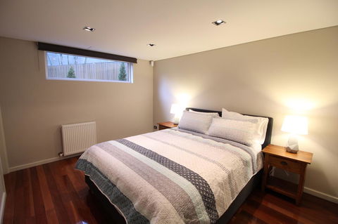 Sunny 3 Bedroom Apartment In Sandy Bay - Perths Hotel 14