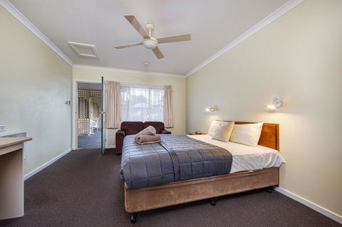Wintersun Gardens Motel - Perths Hotel 44