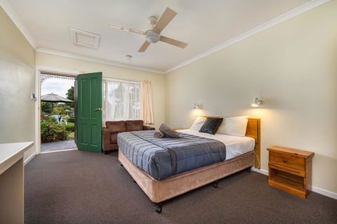 Wintersun Gardens Motel - Perths Hotel 42