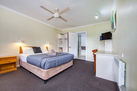 Wintersun Gardens Motel - Perths Hotel 40