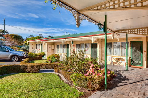 Wintersun Gardens Motel - Perths Hotel 27