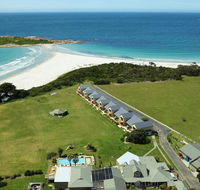 Diamond Island Resort  Bicheno Penguin Show - Perths Hotel