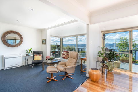 Sunrise On The Bay - Perths Hotel 8