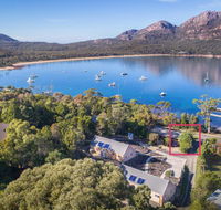 Freycinet Timber Cottage 1 - Perths Hotel