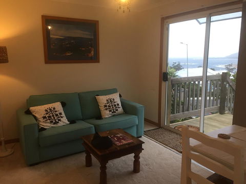 Bicheno Bell - Perths Hotel 3