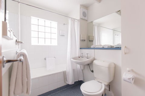 Bay Hotel Apartments - Perths Hotel 5