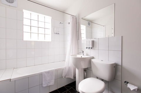 Bay Hotel Apartments - Perths Hotel 10
