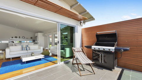Seas The Day - Seaside Getaway - Perths Hotel 6