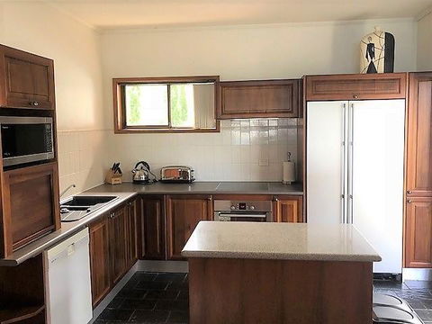 My Hobart Stay - Holiday Rentals - Perths Hotel 12