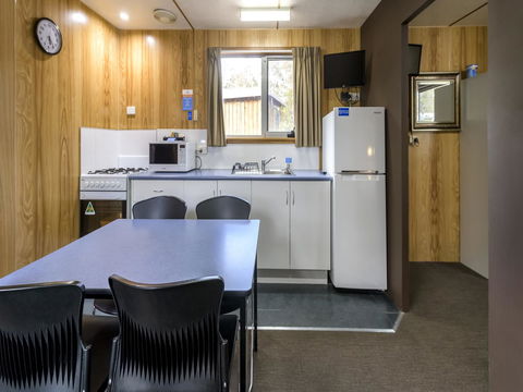 Discovery Parks - Cradle Mountain - Perths Hotel 15
