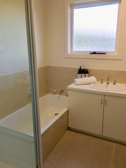 4 At 8 Townhouse Newcastle St - Perths Hotel 9