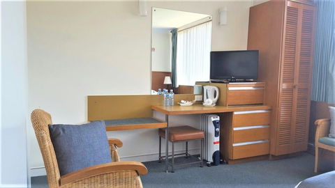 Mt Lyell Motor Inn - Perths Hotel 21