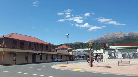 Mt Lyell Motor Inn - Perths Hotel 33